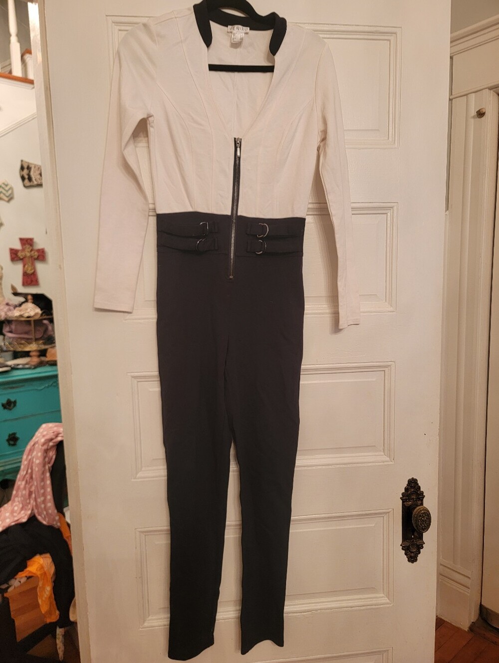 VENUS Black and White Long-Sleeve Front Zip Jumpsuit - Small